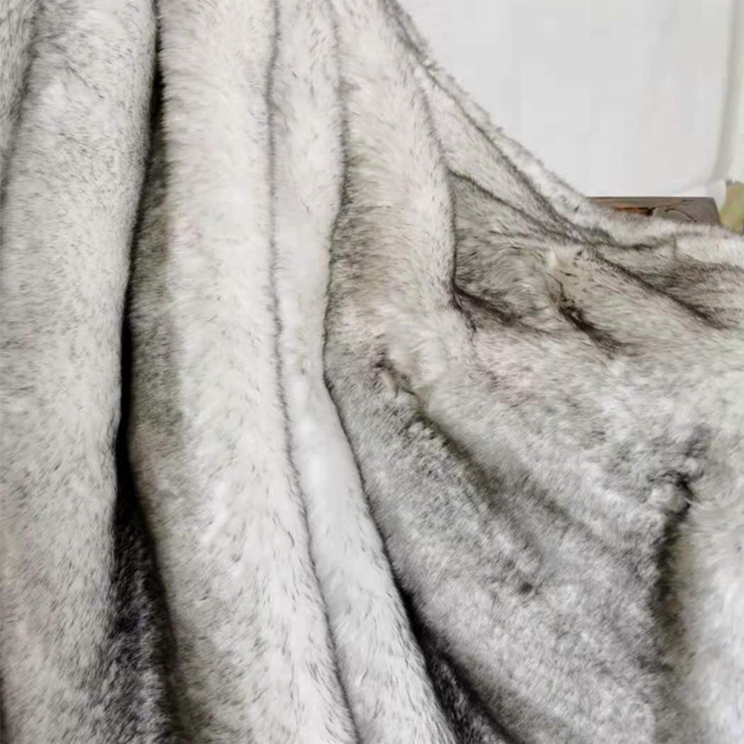 Faux Fox Fur Blanket -60 X 150 Cm